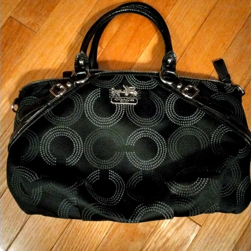 - - Coach Madison dotted art Sophia satchel